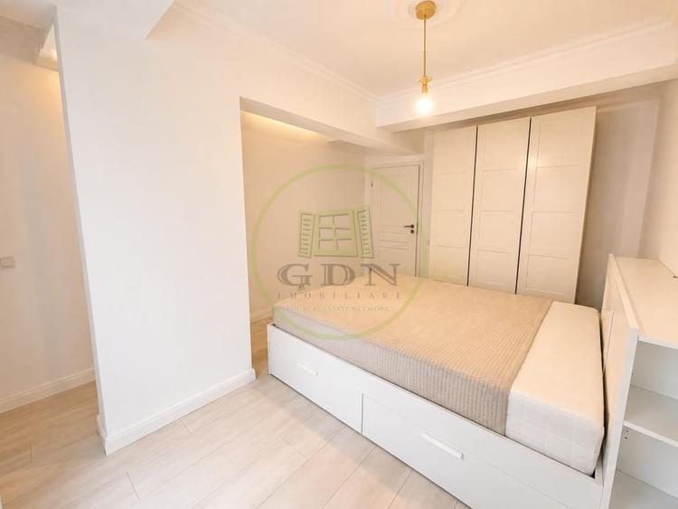 Apartament cu 3 camere semidecomandat, mobilat în Aviației