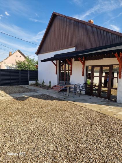 Casă cu 3 camere cu Teren 850 Mp în Central