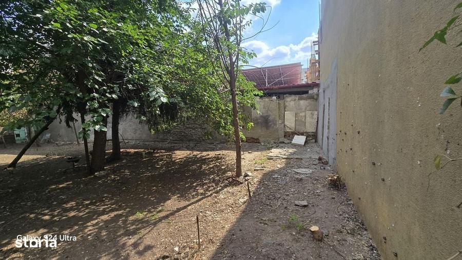 Spațiu comercial, în Apărătorii Patriei