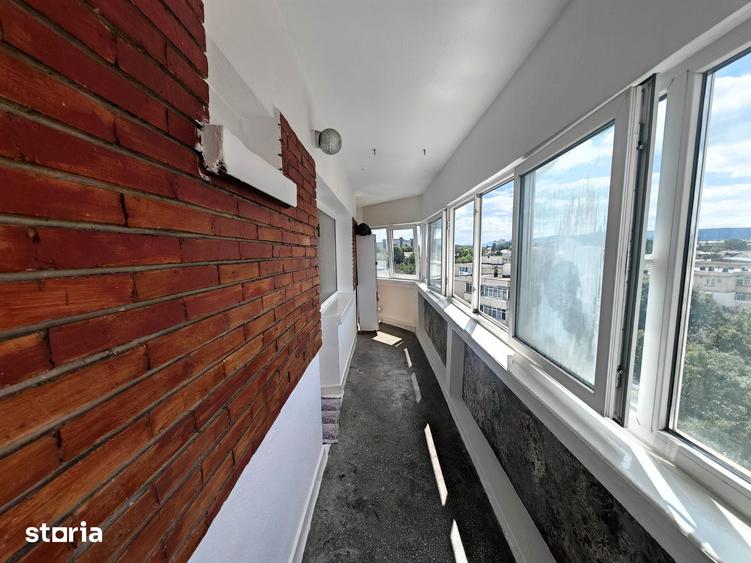 Apartament cu 2 camere decomandat în Banca Națională