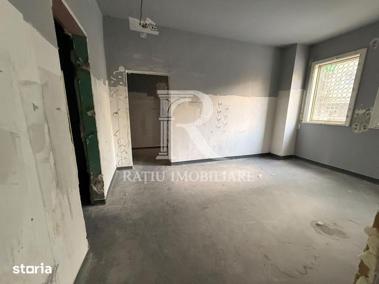 Spațiu comercial, de 205 mp, în Decebal