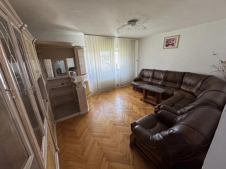 Apartament cu 3 camere decomandat în Brâncoveanu