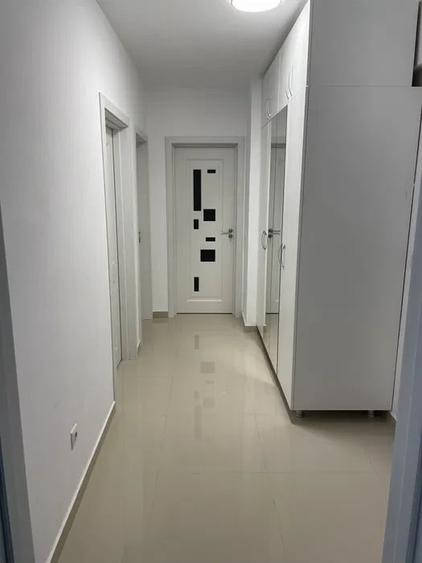 Apartament cu 3 camere decomandat, mobilat în Rediu