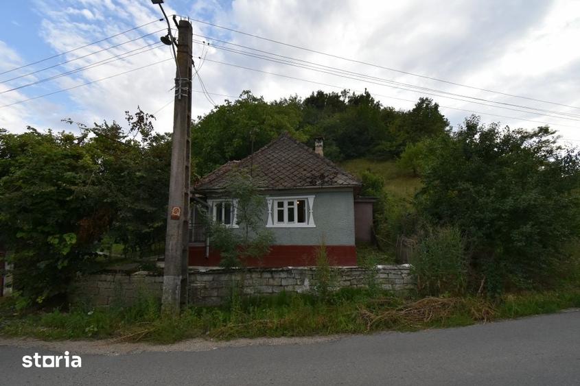 Casă cu 4 camere cu Teren 736 Mp în Luna