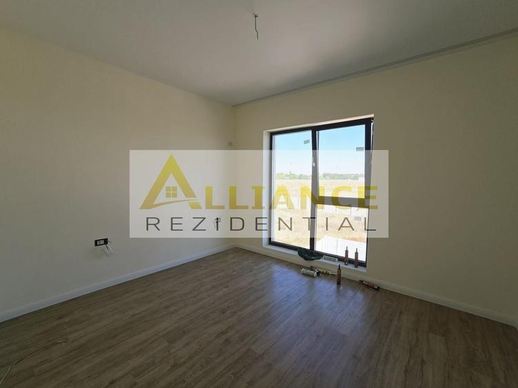 Casă individuală cu 4 camere cu Teren 300 Mp în Berceni