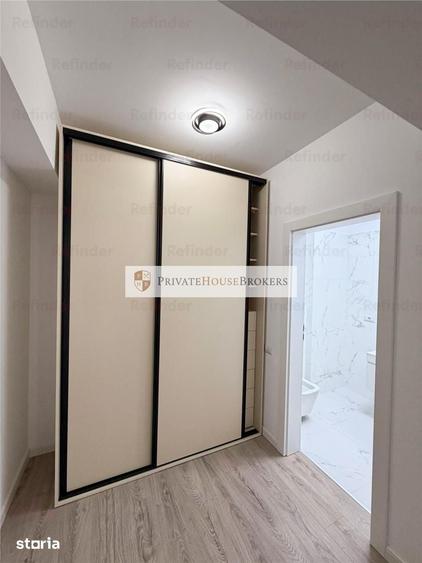 Apartament cu 3 camere semidecomandat în Central