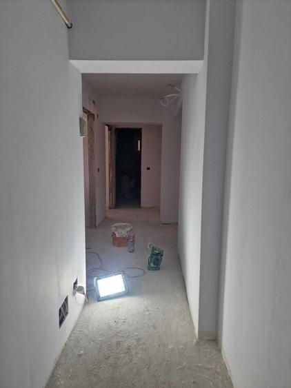Proprietar , vand apartament 3 camere decomandat - 5