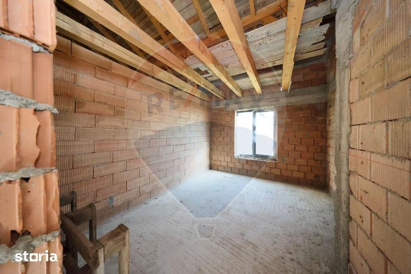 Casă cu 3 camere cu Teren 250 Mp în Bod