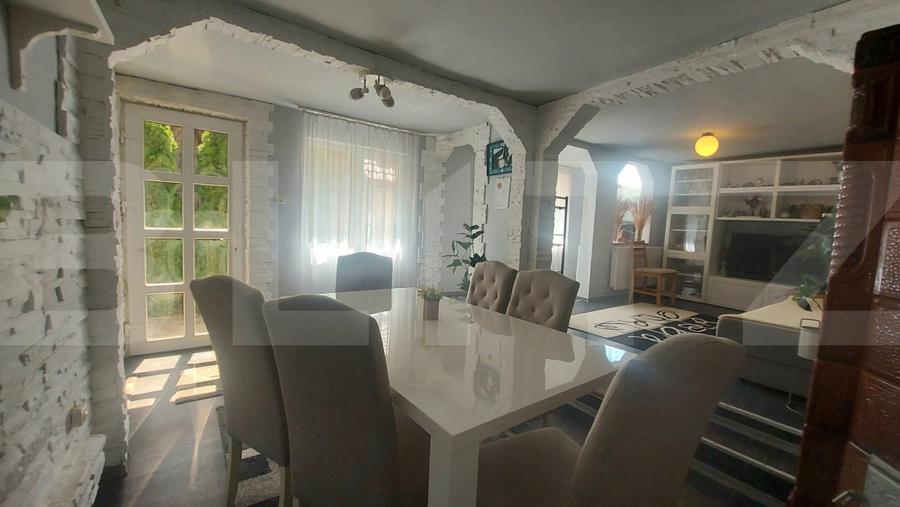 Casă individuală cu 5 camere cu Teren 4427 Mp în Vâlcele