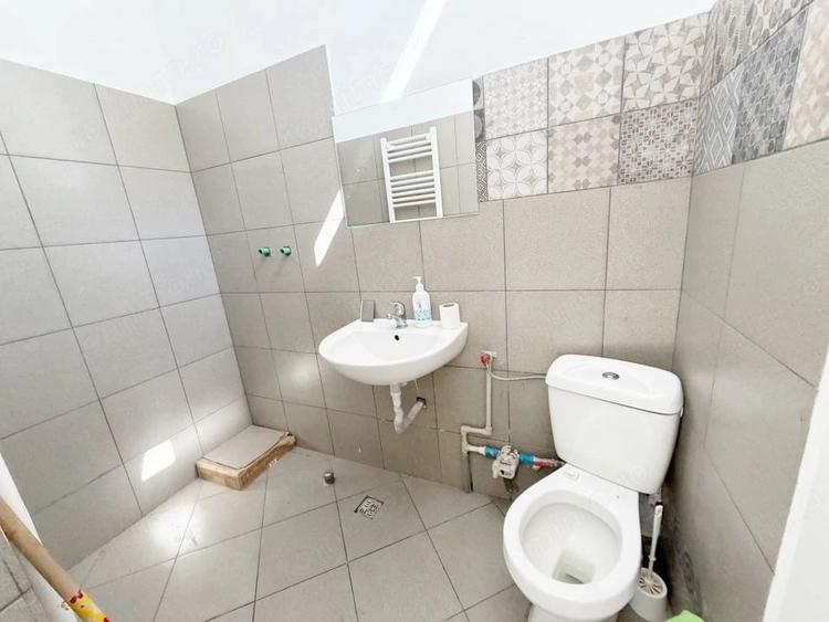 Spațiu comercial, de 54 mp, în Craiovei
