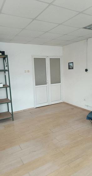 Spațiu comercial, de 34 mp, în Central