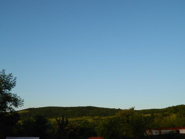 Casă cu 4 camere decomandat în Mogoșești