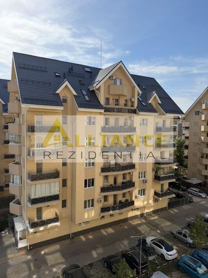 Apartament cu 3 camere decomandat, mobilat în Central