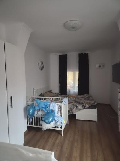 Casă cu 3 camere în Eroii Revoluției