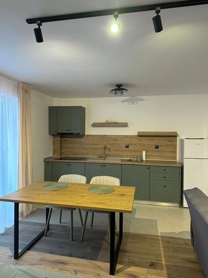 Apartament cu 2 camere decomandat în Ultracentral