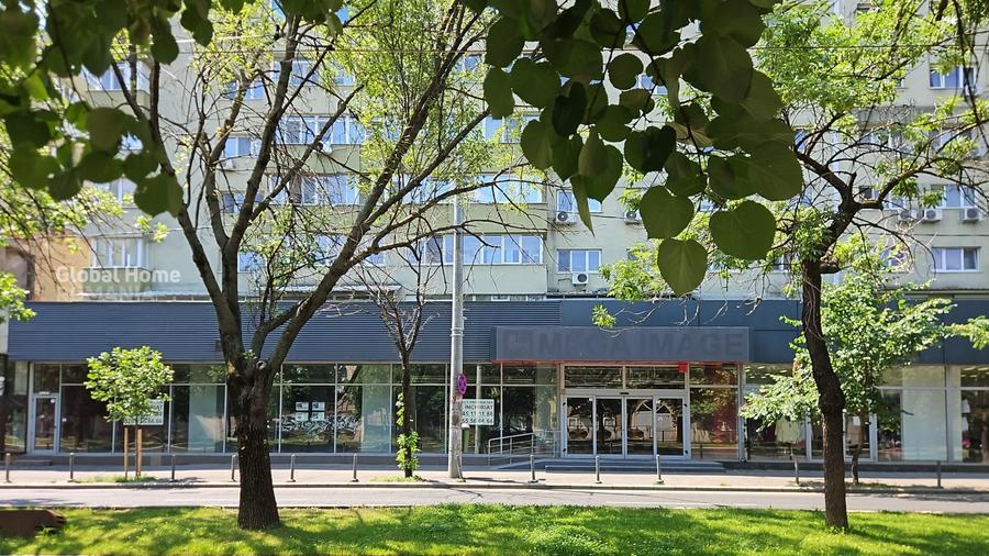 Spațiu comercial, de 638 mp, în P-ța Victoriei