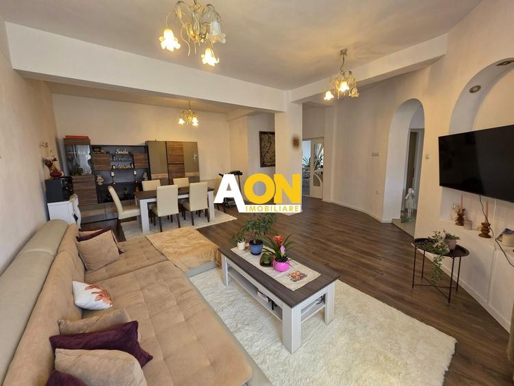 Duplex cu 3 camere cu Canalizare în Cetate