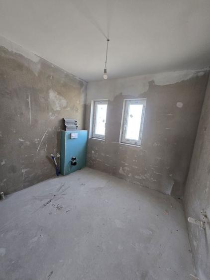 Duplex cu 5 camere cu Canalizare în Giroc