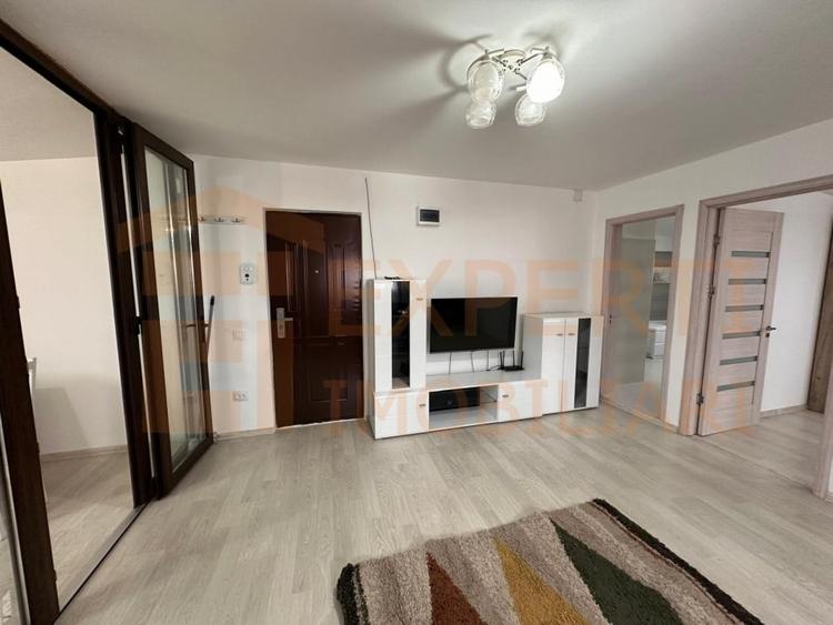 Apartament cu 2 camere decomandat, mobilat în Primo