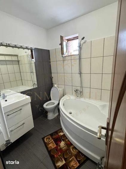 Apartament cu 2 camere decomandat în Central — fotografia 3