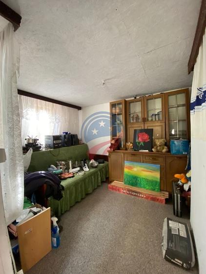 Casă individuală cu 6 camere cu Canalizare în Bordei