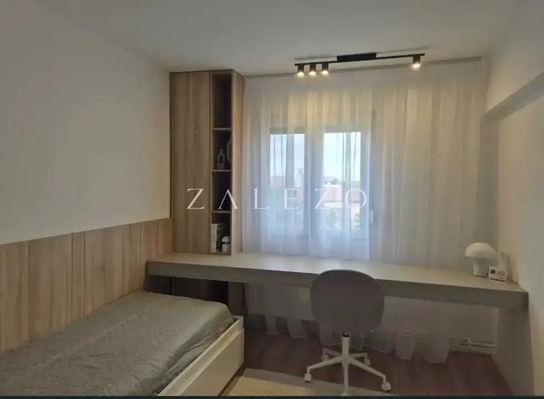 Apartament cu 3 camere semidecomandat, mobilat în Circumvalațiunii