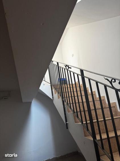 Casă cu 8 camere cu Teren 352 Mp în Ultracentral