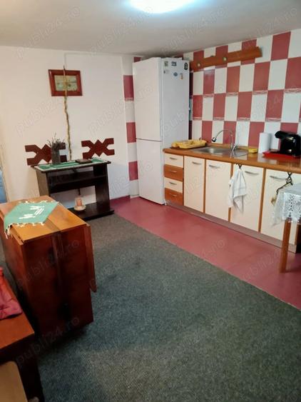 Casă cu 3 camere cu Teren 150 Mp în Central