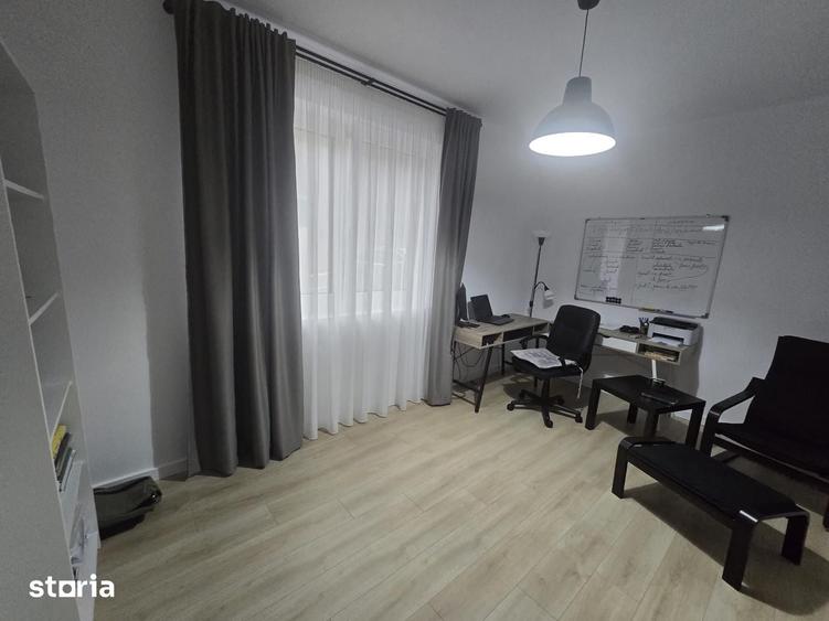 Casă cu 4 camere cu Teren 1239 Mp în Cetate