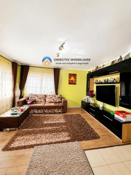 Apartament cu 4 camere decomandat în Dărmănești