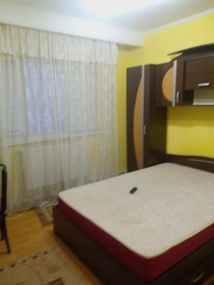 Apartament cu 2 camere decomandat în Vărsătura