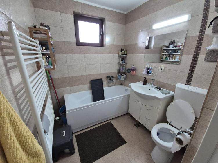 Apartament 3 camere, 60mp,etaj intermediar,zona SubCetate/Parc Poligon - 10