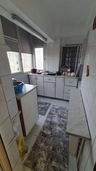 Apartament cu 2 camere decomandat în 1 Mai