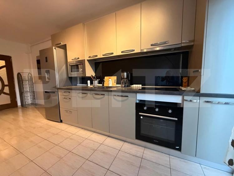 Apartament cu 2 camere semidecomandat, mobilat în Florești