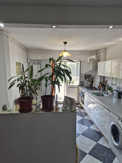 Apartament cu 2 camere decomandat în Octavian Goga