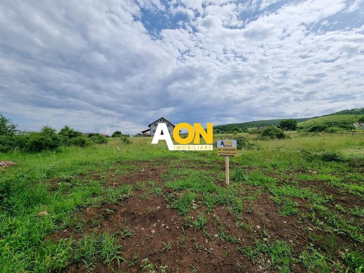 Teren Construcții intravilan de 775 mp, în Micești