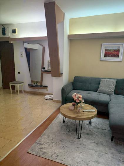 Apartament cu 3 camere decomandat în Ștefan cel Mare