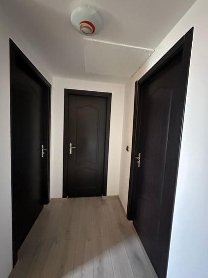 Casă cu 4 camere în Borlești