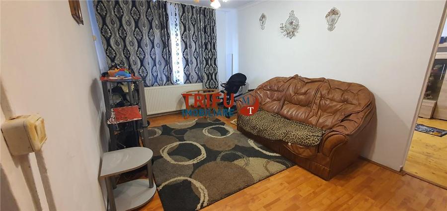 Apartament cu 3 camere decomandat, mobilat în Ampoi 1