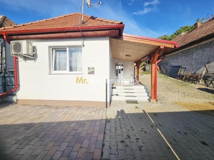 Casă individuală cu 2 camere cu Canalizare în Vâlcele