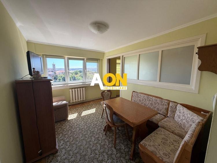 Apartament cu 4 camere decomandat, mobilat în Cetate