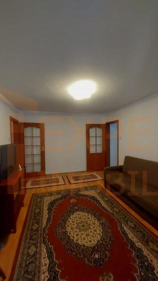 Apartament cu 3 camere semidecomandat în Tomis Nord