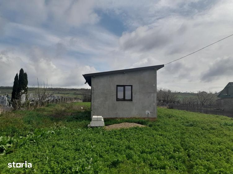 Casă cu 2 camere cu Teren 1058 Mp în Bălțați