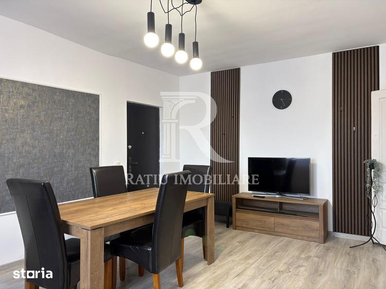 Apartament cu 3 camere decomandat în Central