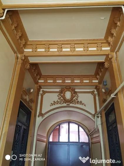Spațiu comercial, de 2,600 mp, în Universitate