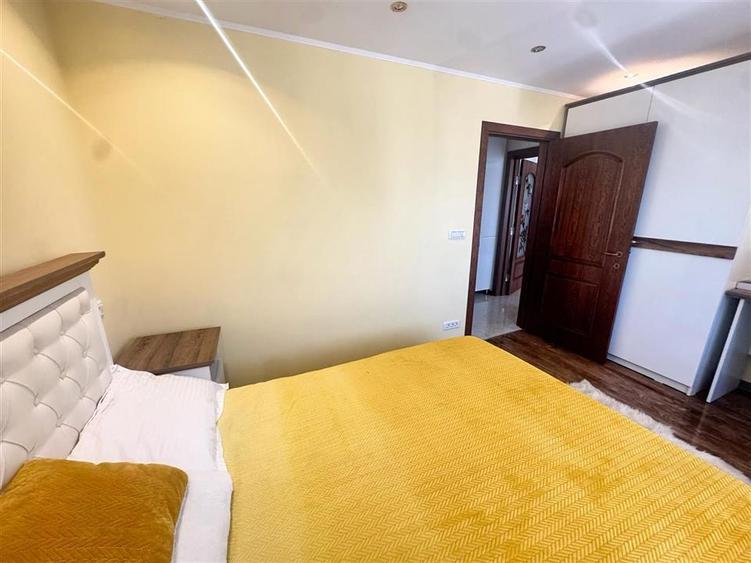 Apartament cu 2 camere semidecomandat, mobilat în Enachiță Văcărescu