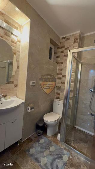 3 camere 180 mp + Parcare privata. Peninsula, Centrul Vechi, Piata Ovi - 10