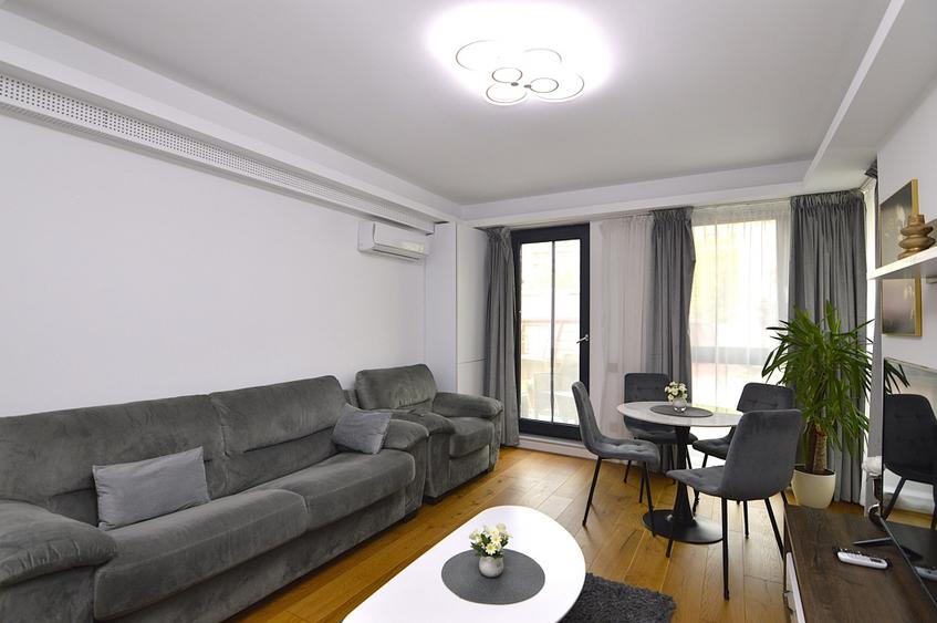 Apartament cu 2 camere decomandat, mobilat în Unirii