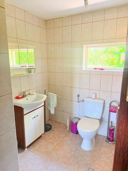 Casă cu 3 camere cu Teren 100 Mp în Central