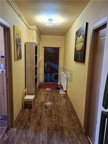 Apartament cu 3 camere decomandat în Ultracentral